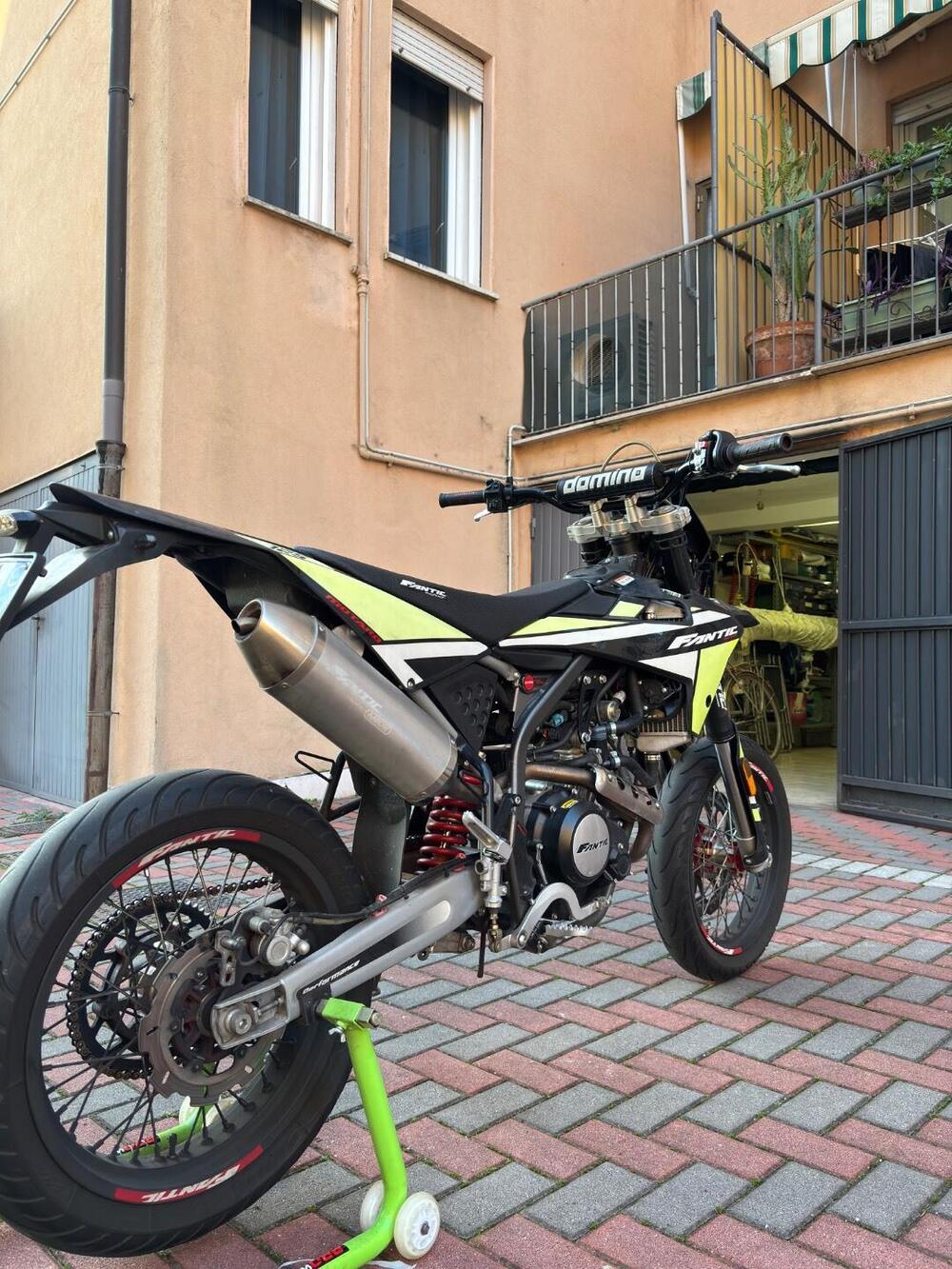 Fantic Motor XMF 125 Motard Performance 4t (2021 - 22) (3)