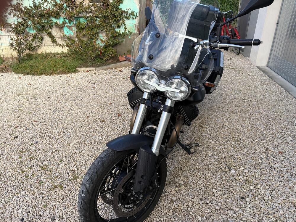 Moto Guzzi V85 TT Travel (2020) (3)