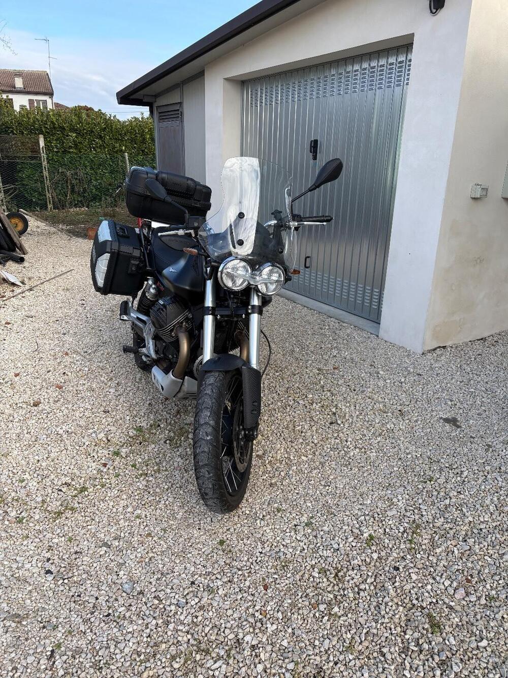 Moto Guzzi V85 TT Travel (2020) (6)