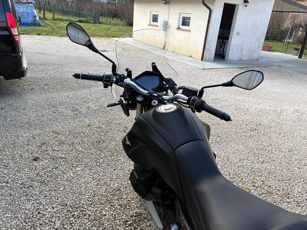 Moto Guzzi V85 TT Travel (2020) (8)
