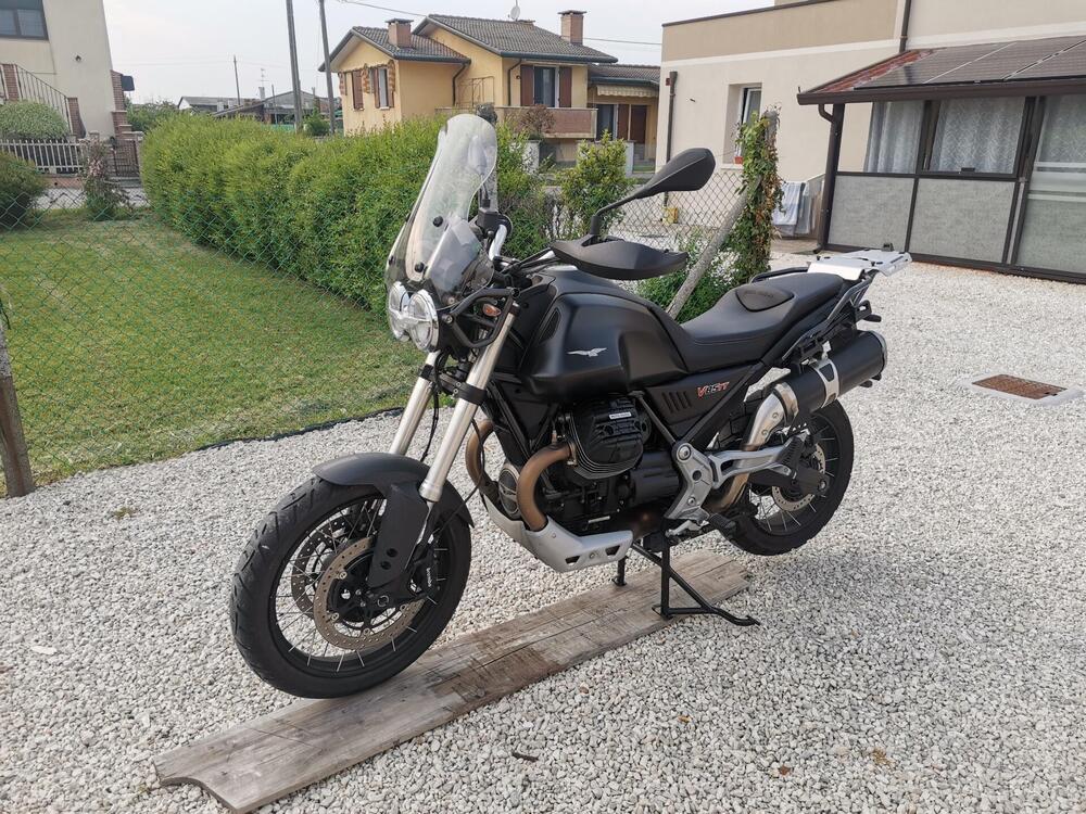 Moto Guzzi V85 TT Travel (2020) (10)