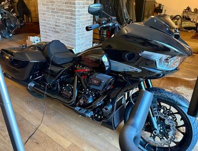 Harley-Davidson CVO Road Glide ST (2024) usata