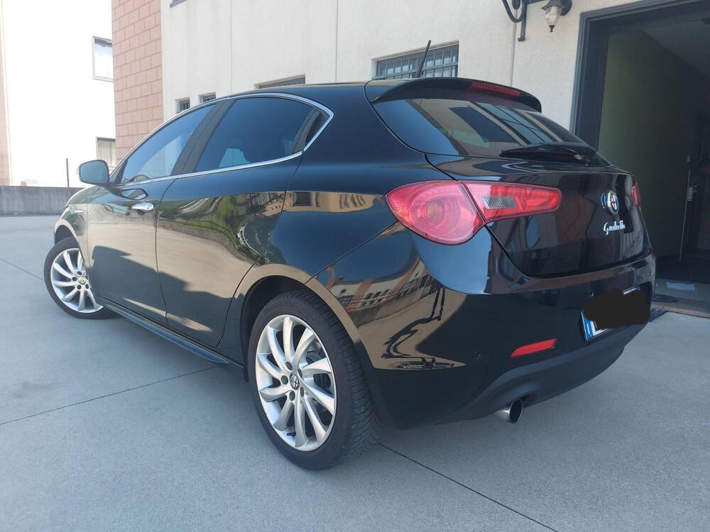 Alfa Romeo Giulietta usata a Vicenza (2)