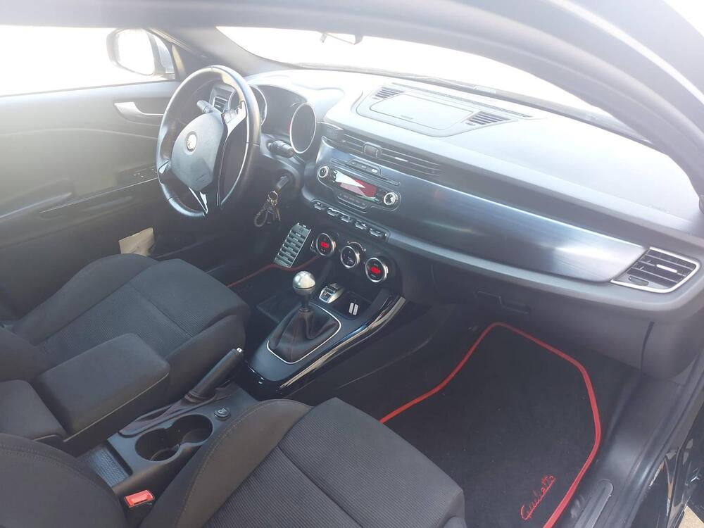 Alfa Romeo Giulietta usata a Vicenza (5)
