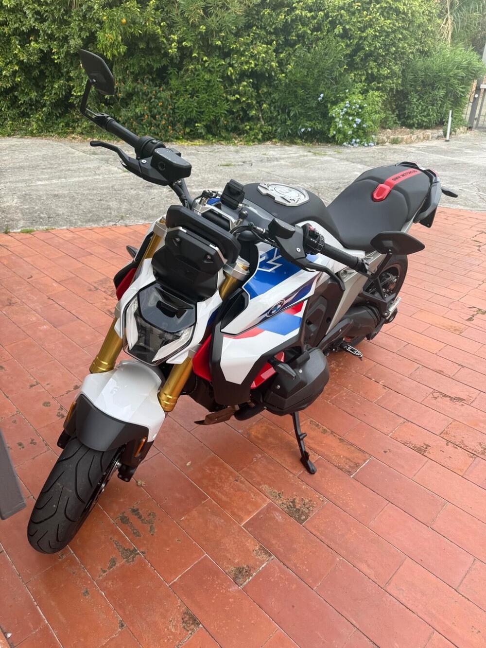 Bmw R 1300 R (2026) (2)