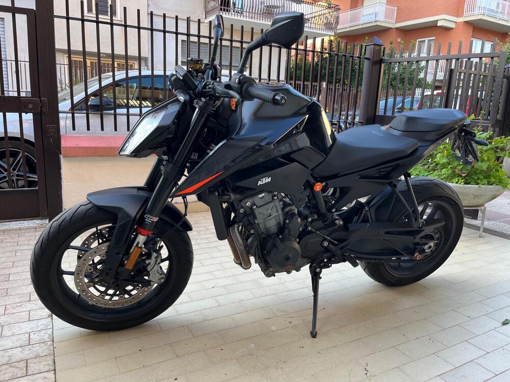 KTM 890 Duke L (2021) (4)