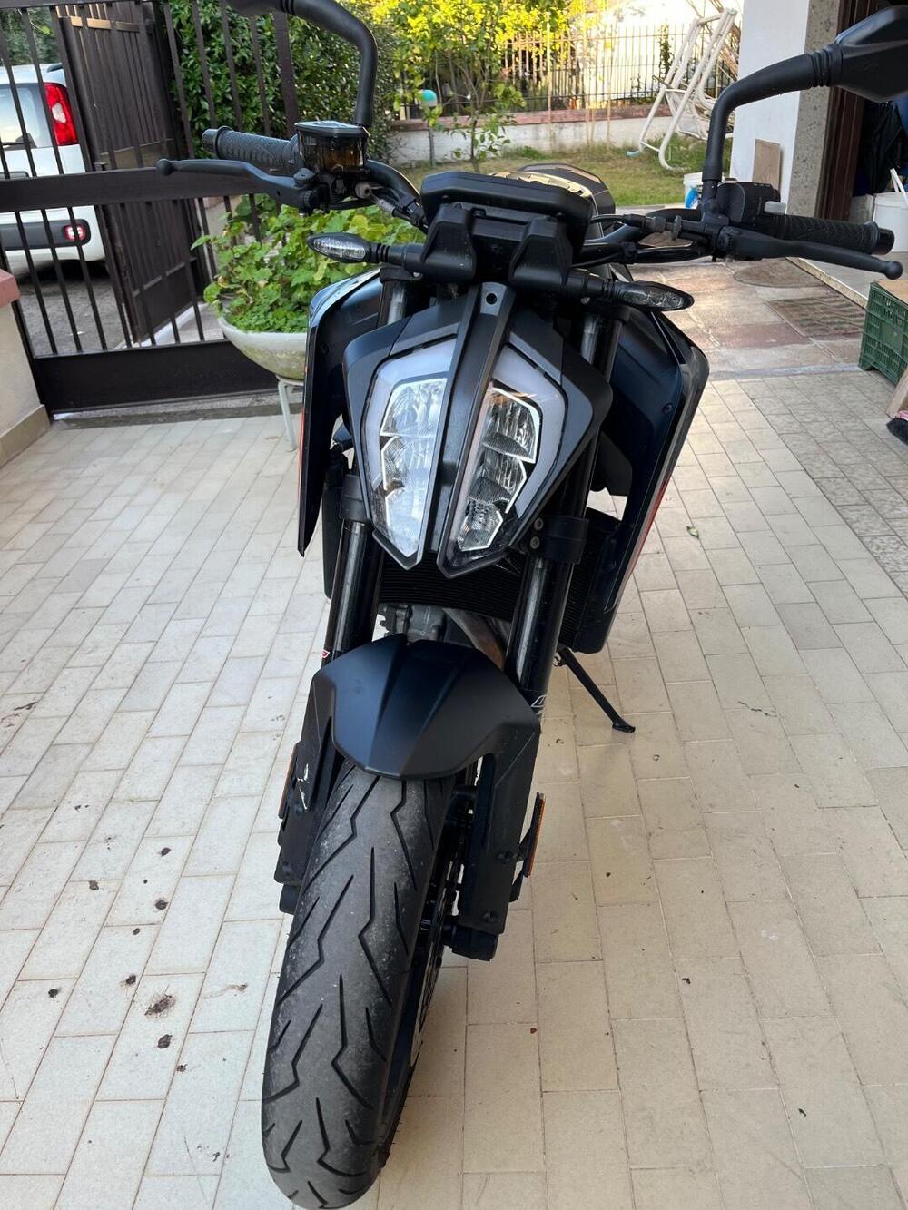 KTM 890 Duke L (2021) (7)