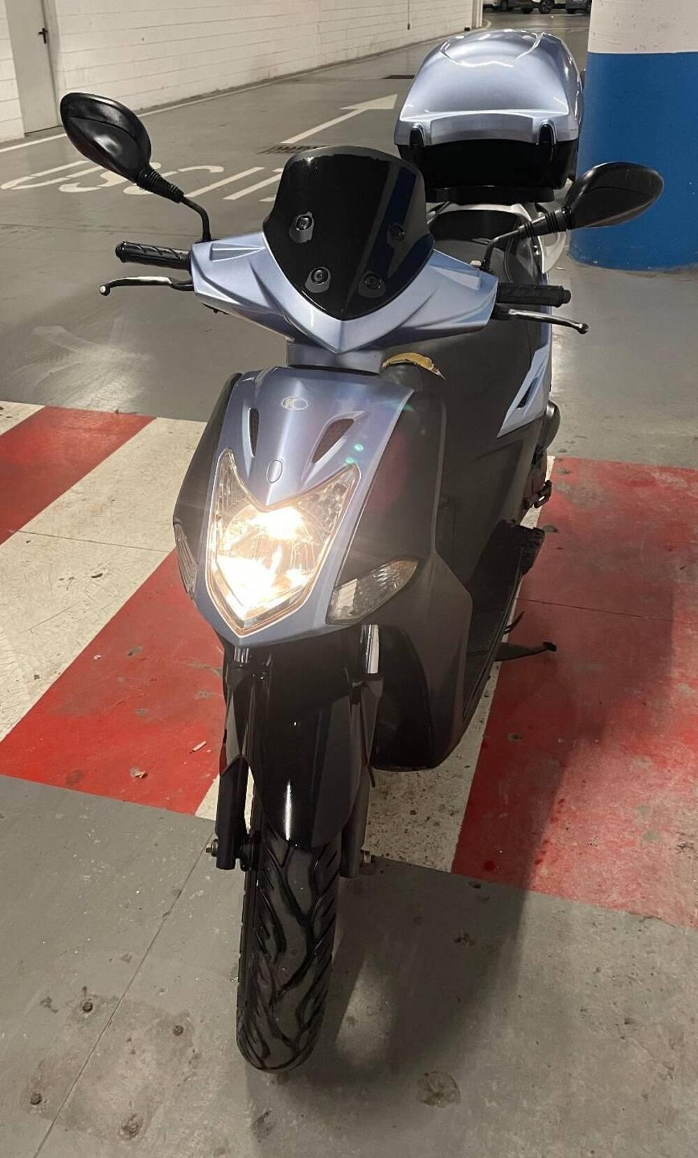 Kymco Agility 50 R16 (2008 - 16) (9)