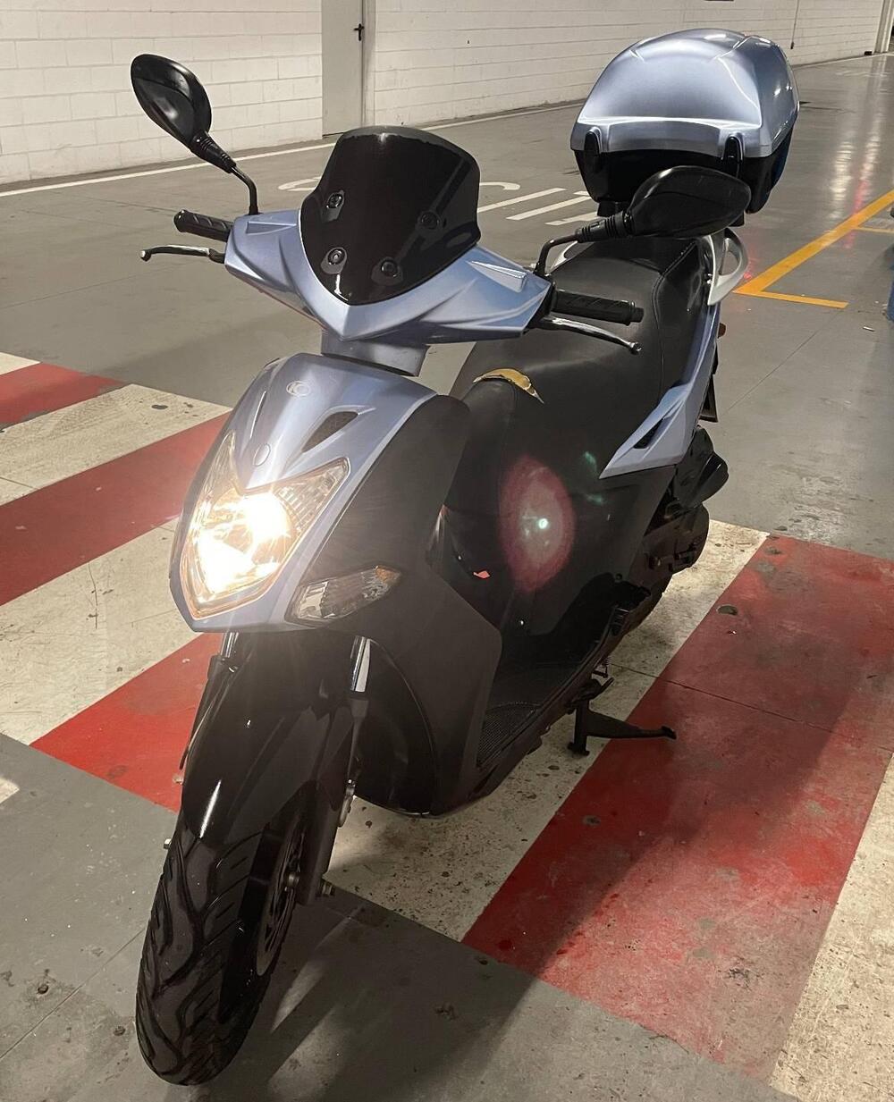 Kymco Agility 50 R16 (2008 - 16) (10)