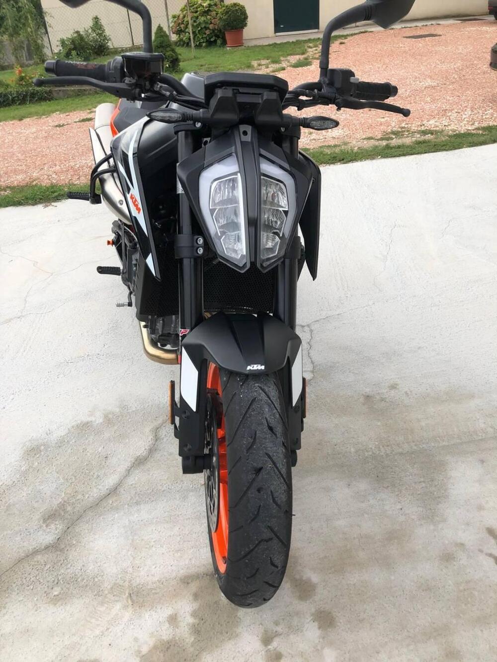 KTM 890 Duke GP (2022 - 23) (2)