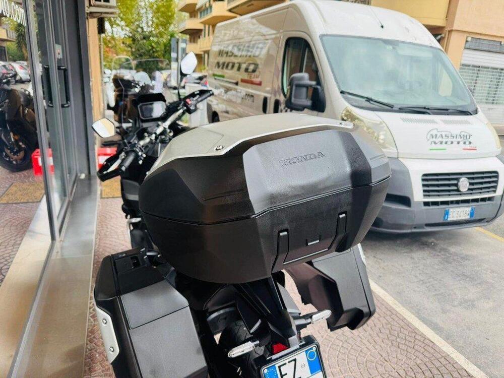 Honda X-ADV 750 DCT Travel (2021 - 24) (12)