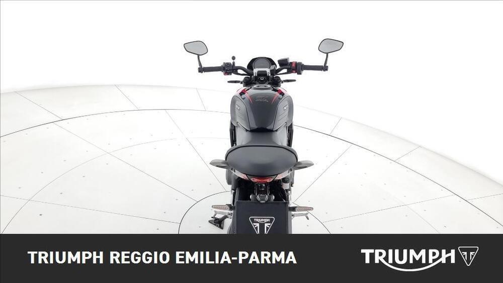Triumph Trident 660 Triple Tribute Edition (2025) (14)