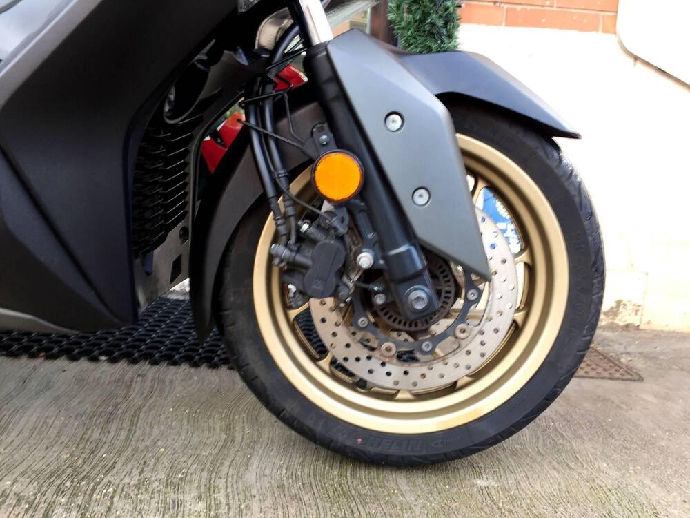 Yamaha X-Max 400 Tech Max (2020) (16)