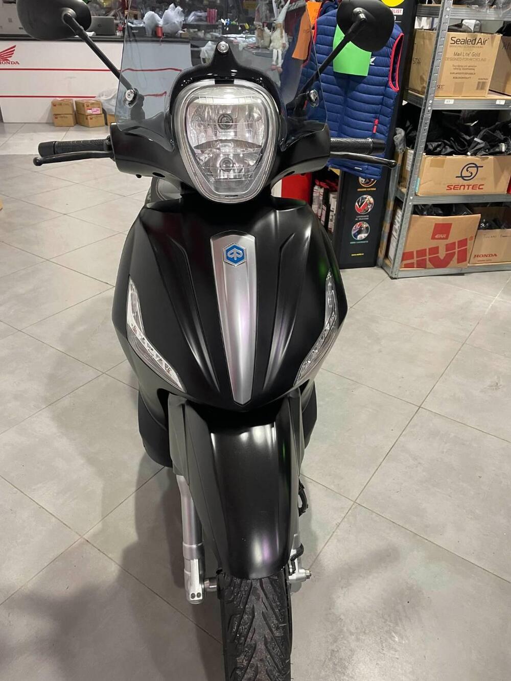 Piaggio Beverly 350 S ABS (2019 - 20) (4)