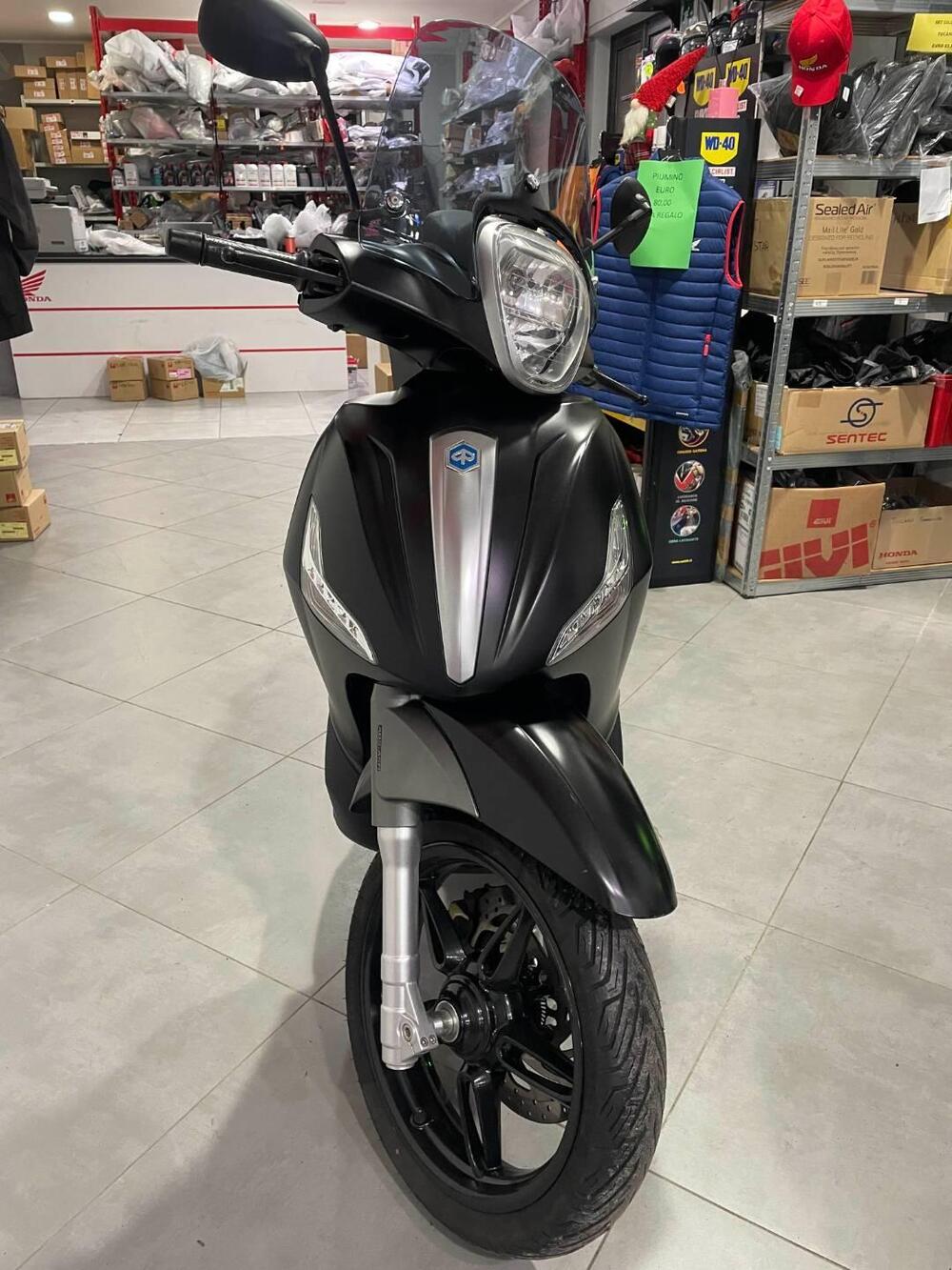 Piaggio Beverly 350 S ABS (2019 - 20) (5)