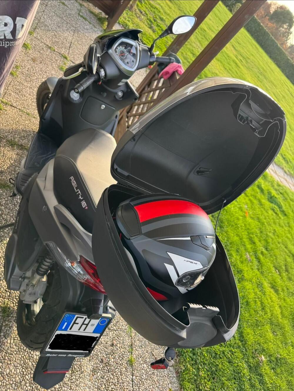 Kymco Agility 125 R16 + (2021 - 25) (7)