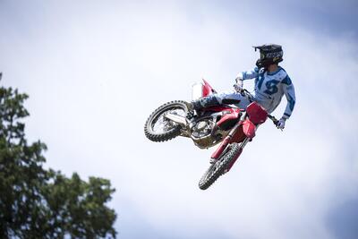 Tutte le moto da cross MY26 che abbiamo provato. Ecco la nostra guida al mercato