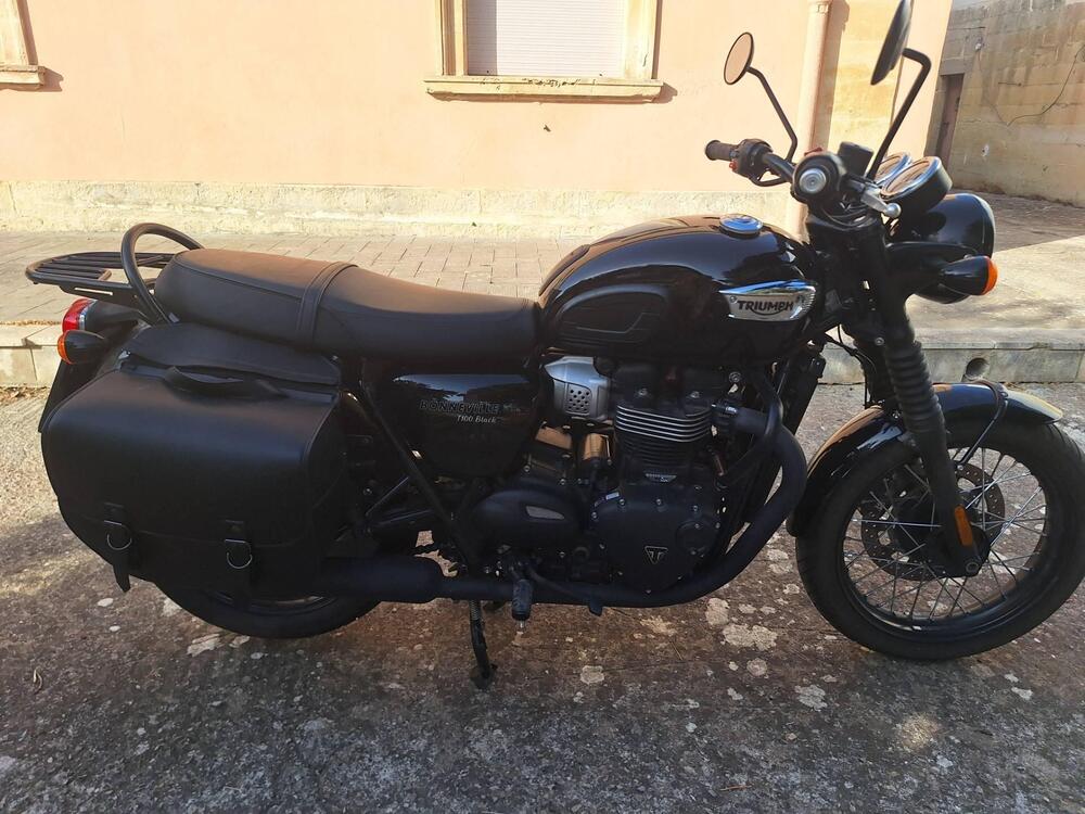 Triumph Bonneville T100 Black (2017 - 20) (2)
