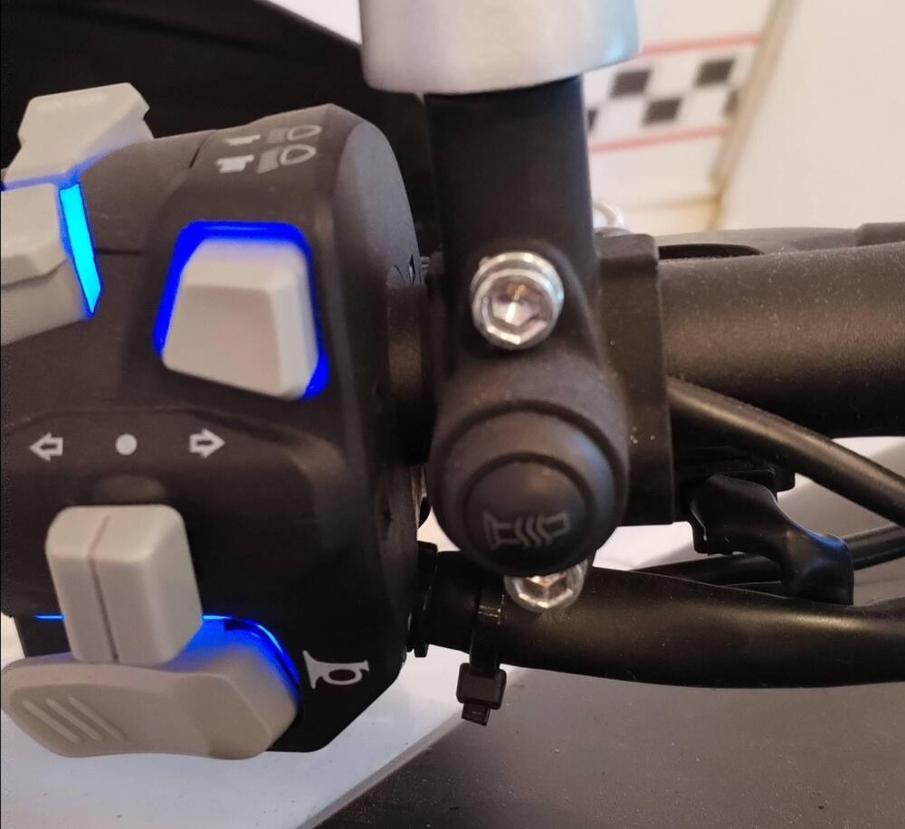 QJ Motor SRT 700 X (2024 - 25) (5)