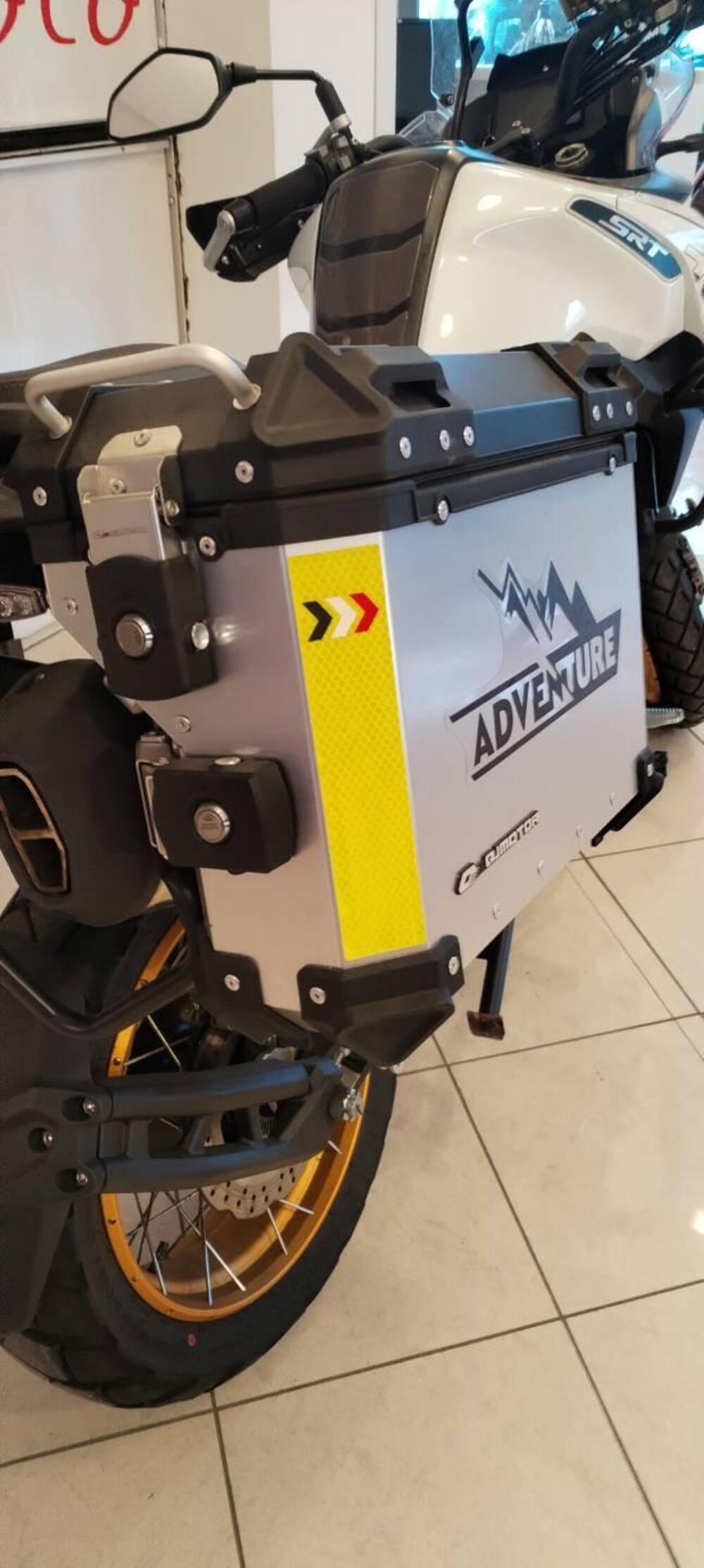 QJ Motor SRT 700 X (2024 - 25) (9)