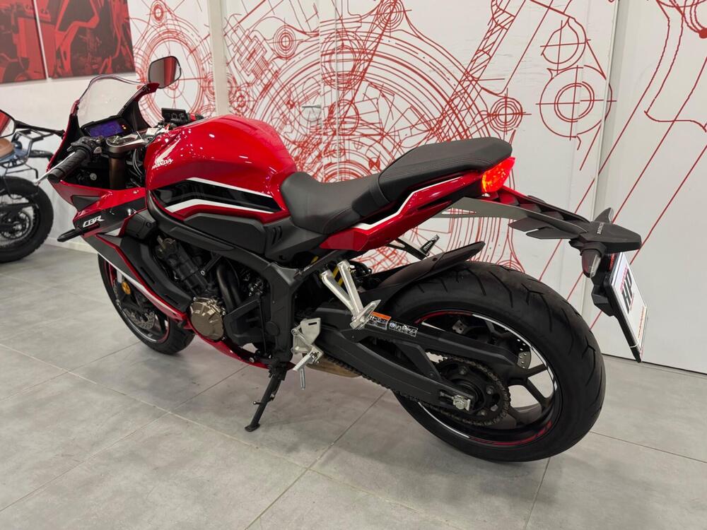 Honda CBR 650 R (2021 - 23) (6)