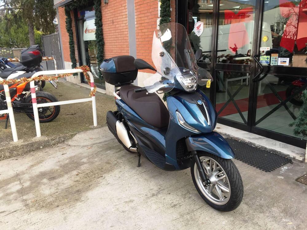 Piaggio Beverly 400 ABS-ASR (2021 - 24) (2)