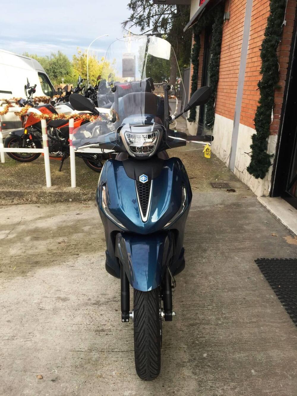 Piaggio Beverly 400 ABS-ASR (2021 - 24) (3)