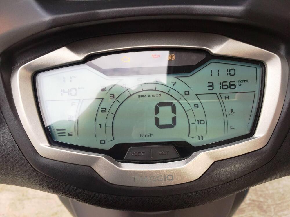 Piaggio Beverly 400 ABS-ASR (2021 - 24) (11)