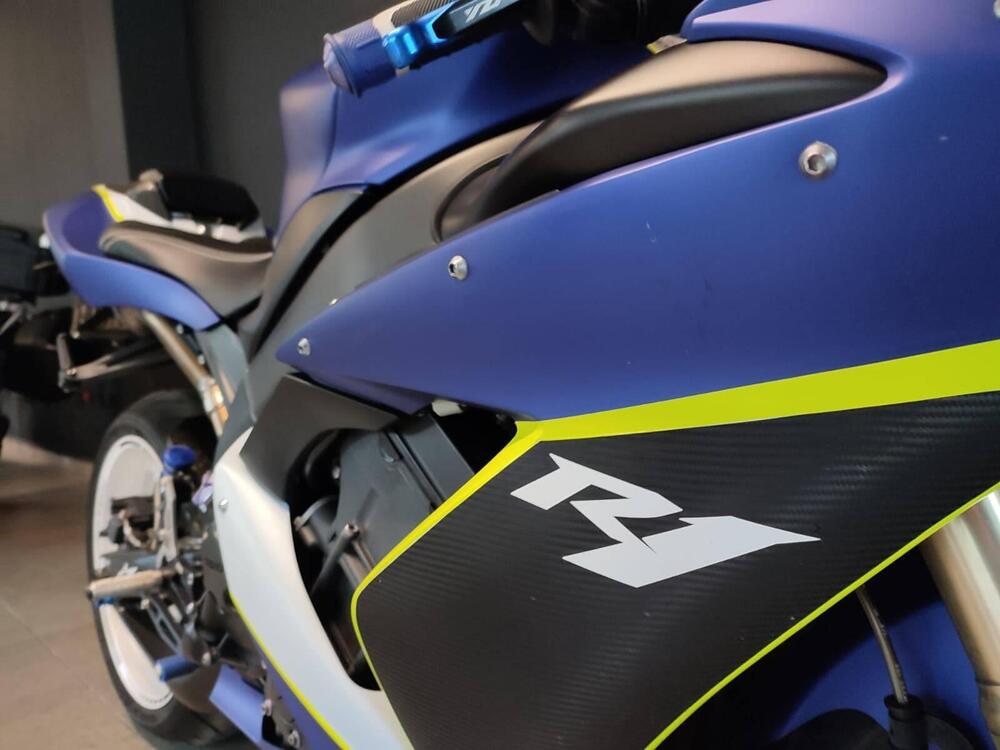 Yamaha YZF R1 (2004 - 05) (3)