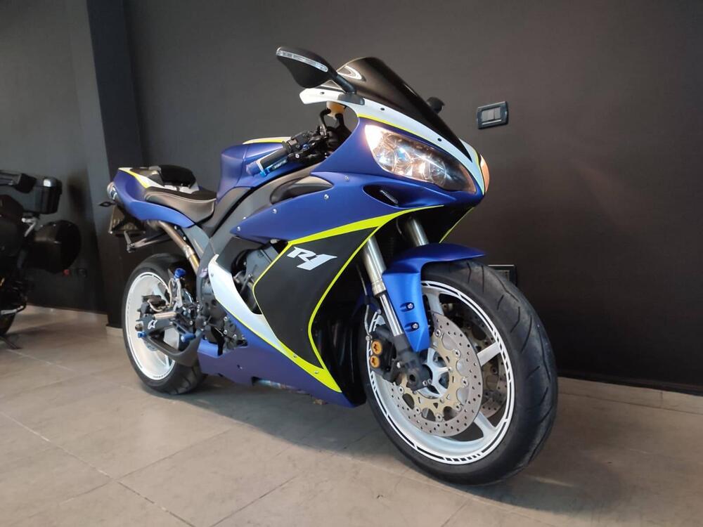 Yamaha YZF R1 (2004 - 05) (4)