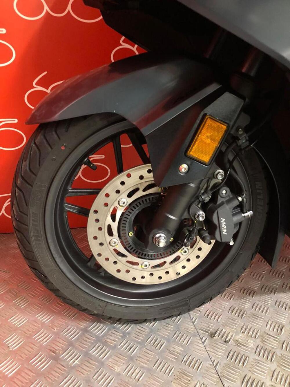 Honda Forza 350 Deluxe (2022 - 24) (5)