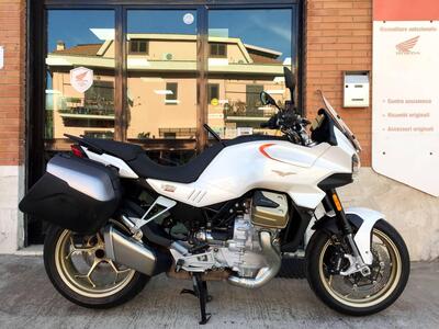 Moto Guzzi V100 Mandello (2022 - 24) usata