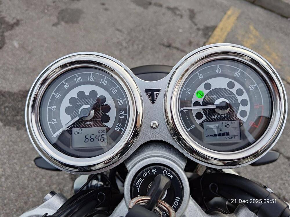 Triumph Speed Twin 1200 (2021 - 24) (5)