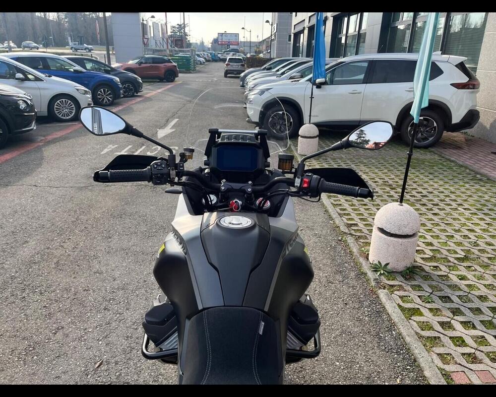 Moto Guzzi Stelvio (2024 - 25) (13)