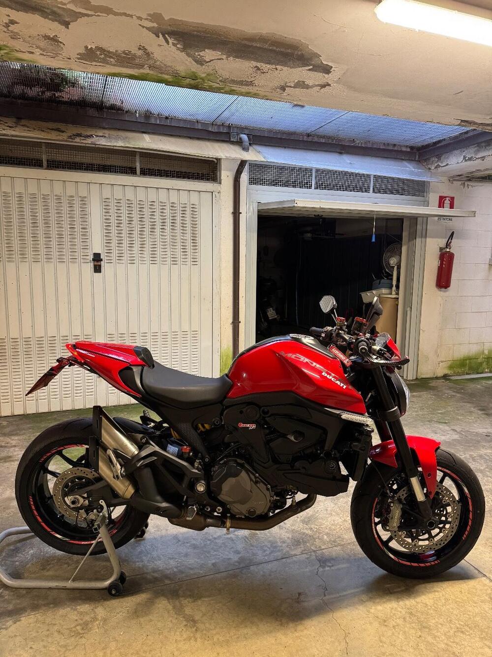 Ducati Monster 937 + (2021 - 25) (5)