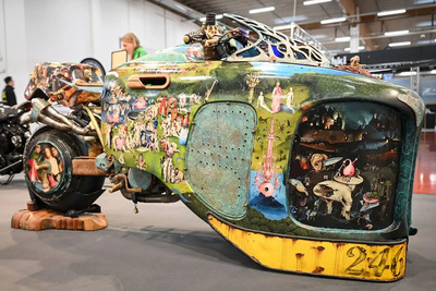 Pifostio, quando la moto diventa un'opera d'arte del Rinascimento moderno