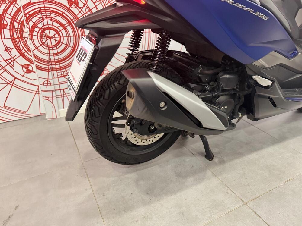 Honda Forza 350 (2022 - 24) (11)