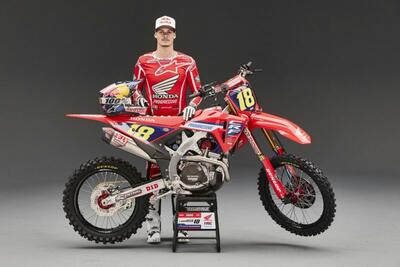 AMA Supercross: Jett Lawrence operato al piede, stop di almeno tre mesi