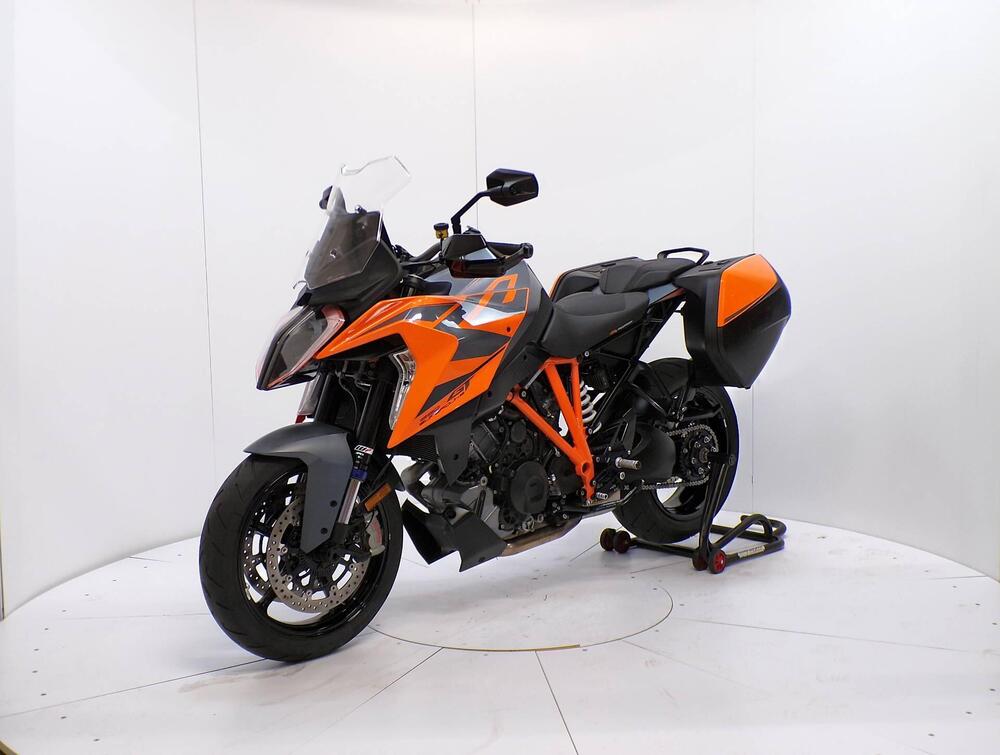 KTM 1290 Super Duke GT (2022 - 25) (3)