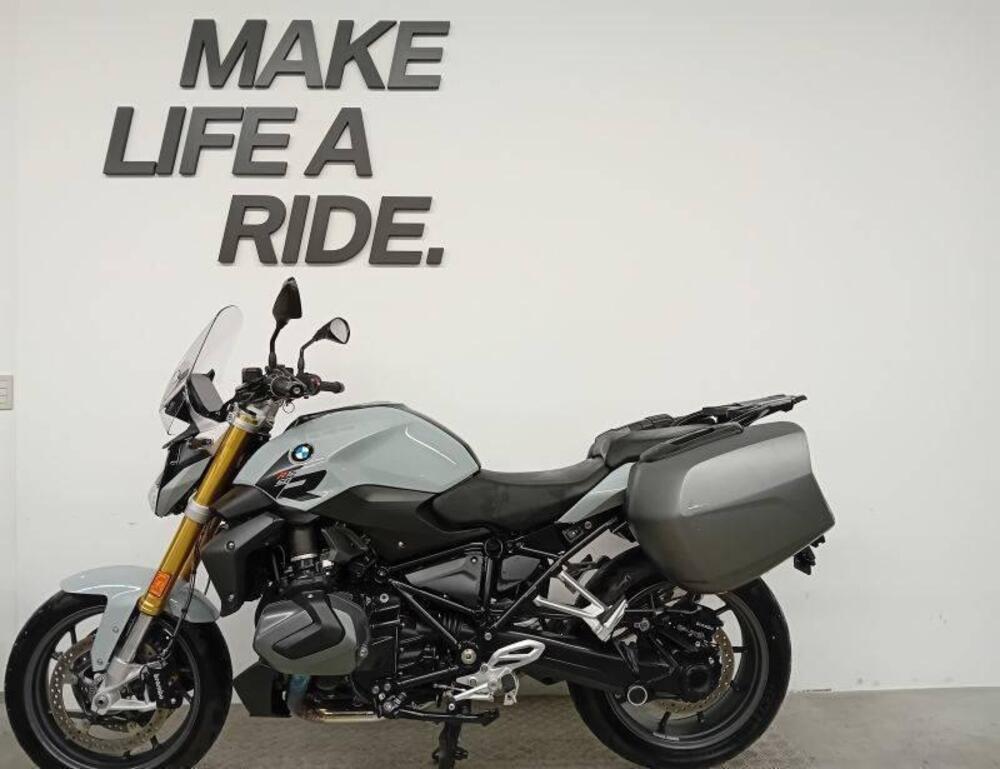 Bmw R 1250 R (2021 - 25) (2)