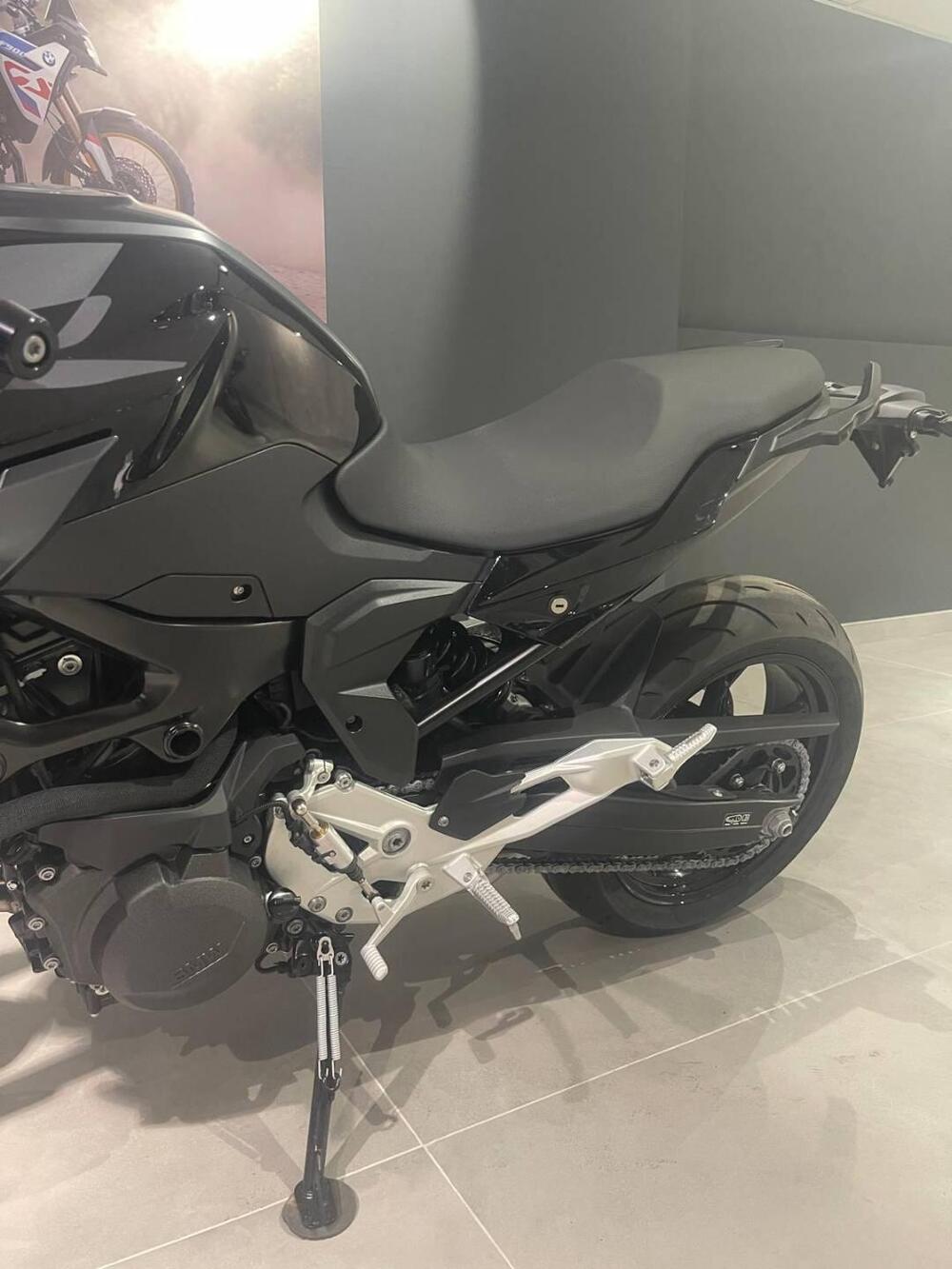 Bmw F 900 R (2025) (6)