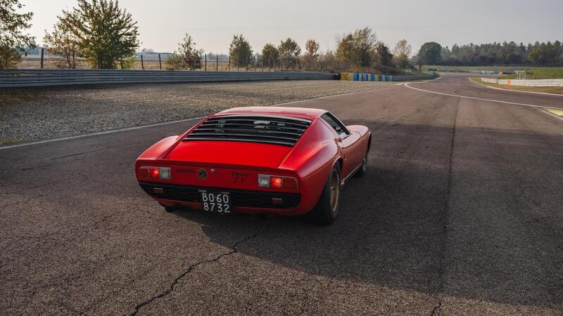 La Lamborghini Miura pi&ugrave; preziosa al mondo: abbiamo guidato l&rsquo;auto personale di Ferruccio Lamborghini