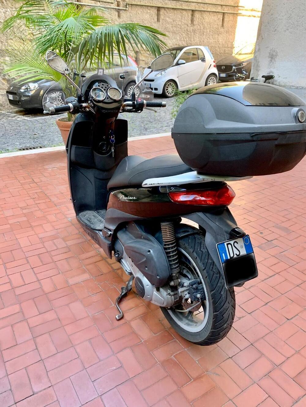 Piaggio Carnaby Cruiser 300 (2008 - 13) (2)