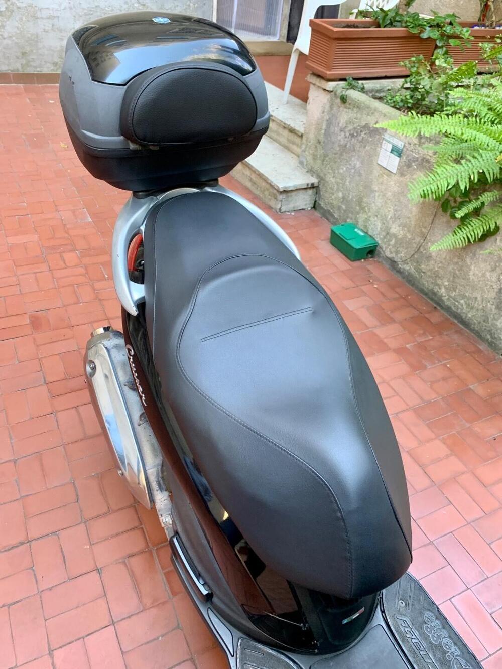Piaggio Carnaby Cruiser 300 (2008 - 13) (5)