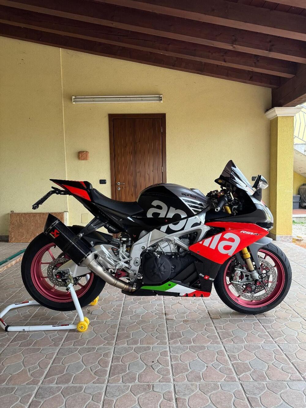 Aprilia RSV4 RF (2017 - 19)