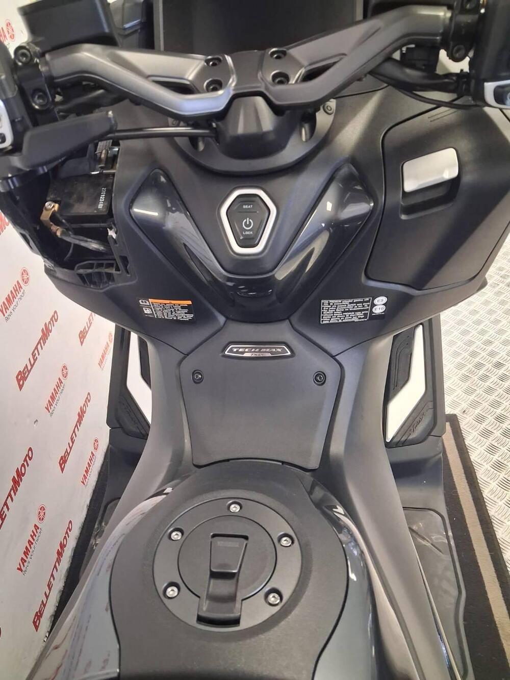 Yamaha T-Max 560 Tech Max (2022 - 24) (5)