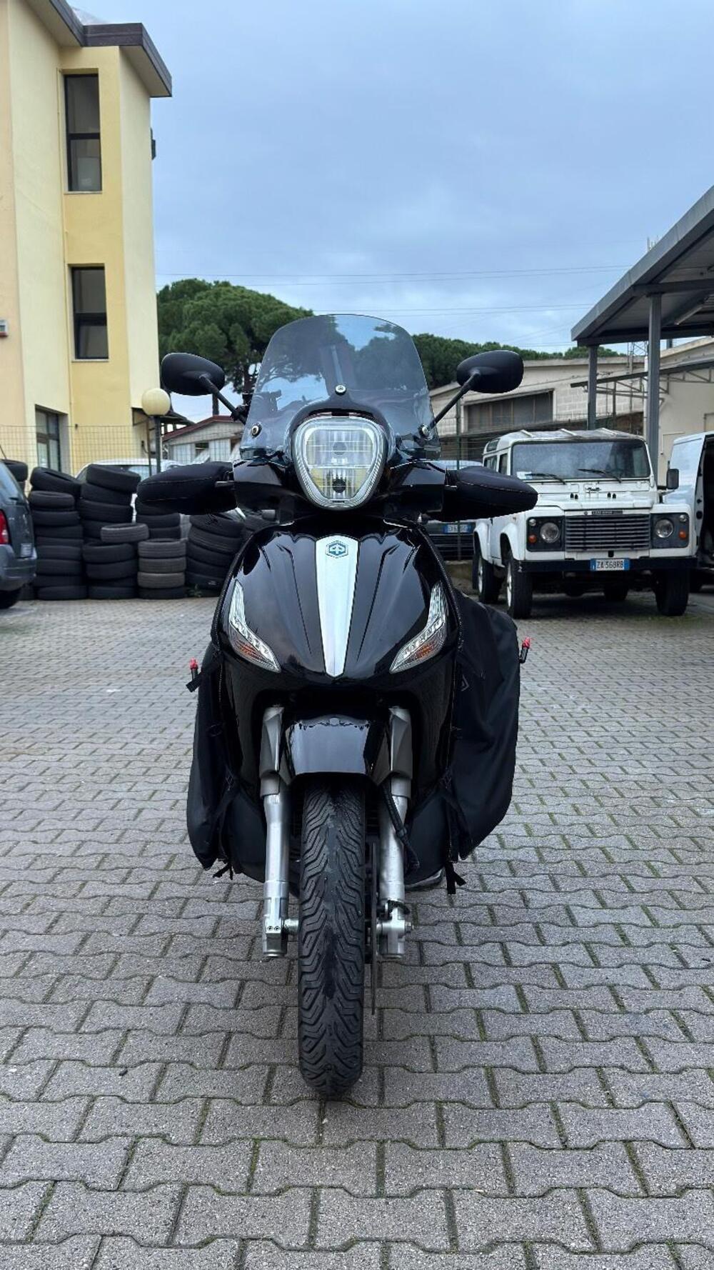 Piaggio Beverly 350 ABS (2016 - 20)