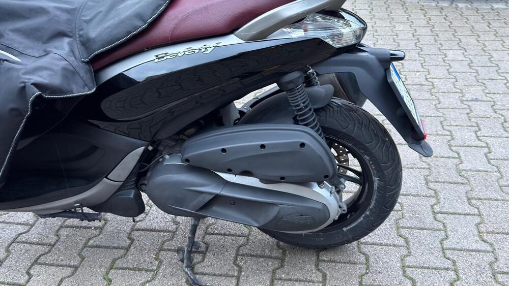 Piaggio Beverly 350 ABS (2016 - 20) (5)