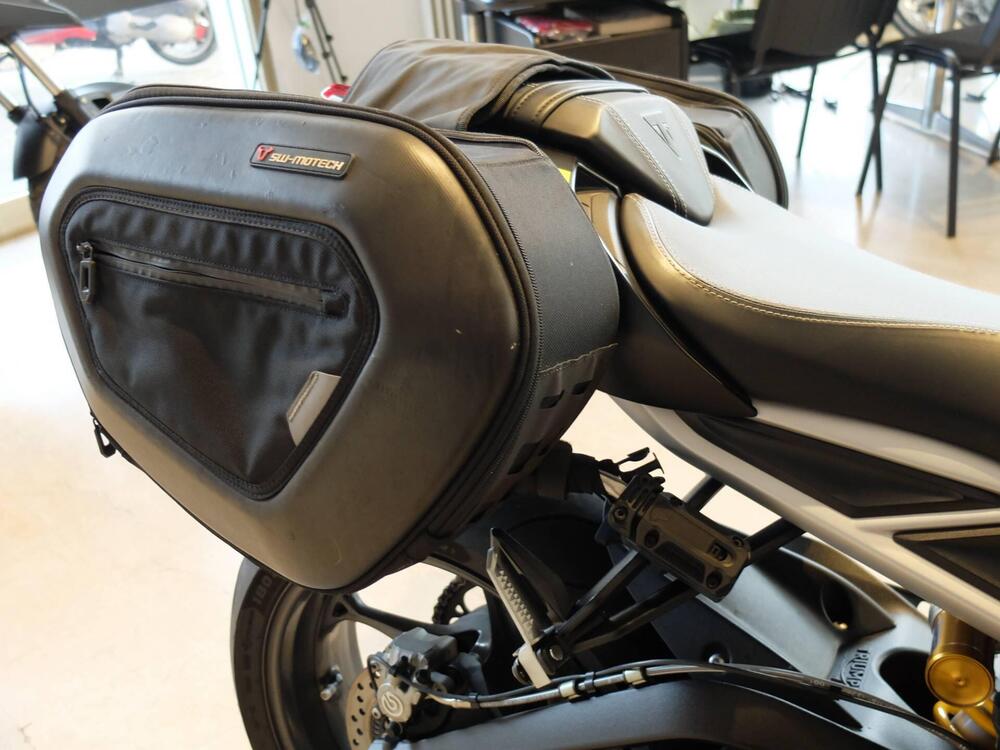 Set borse laterali SW Motech Triumph Street TRiple Sw-Motech (13)