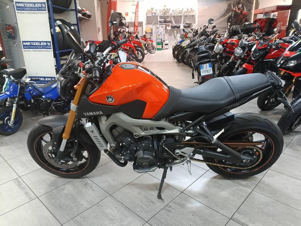 Yamaha MT-09 (2013 - 15) (2)